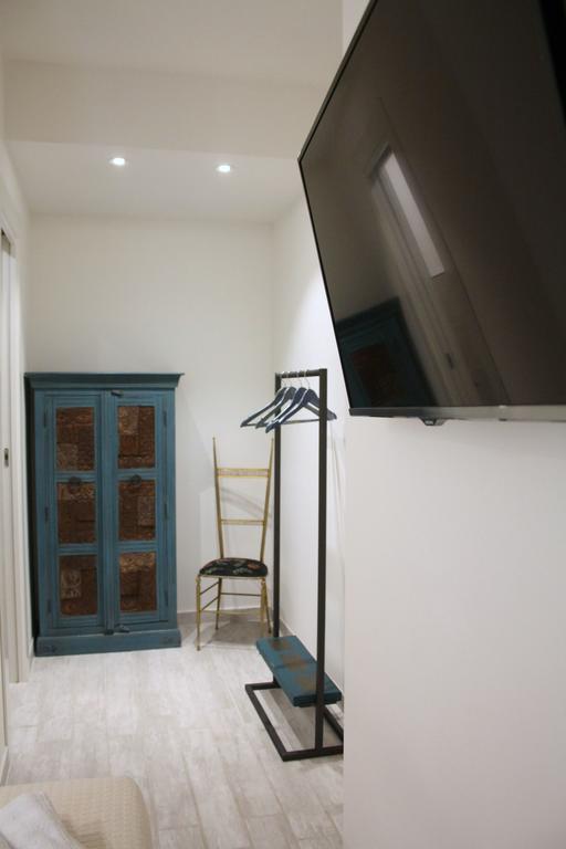 Piazza Martiri Rooms Cagliari Habitación foto