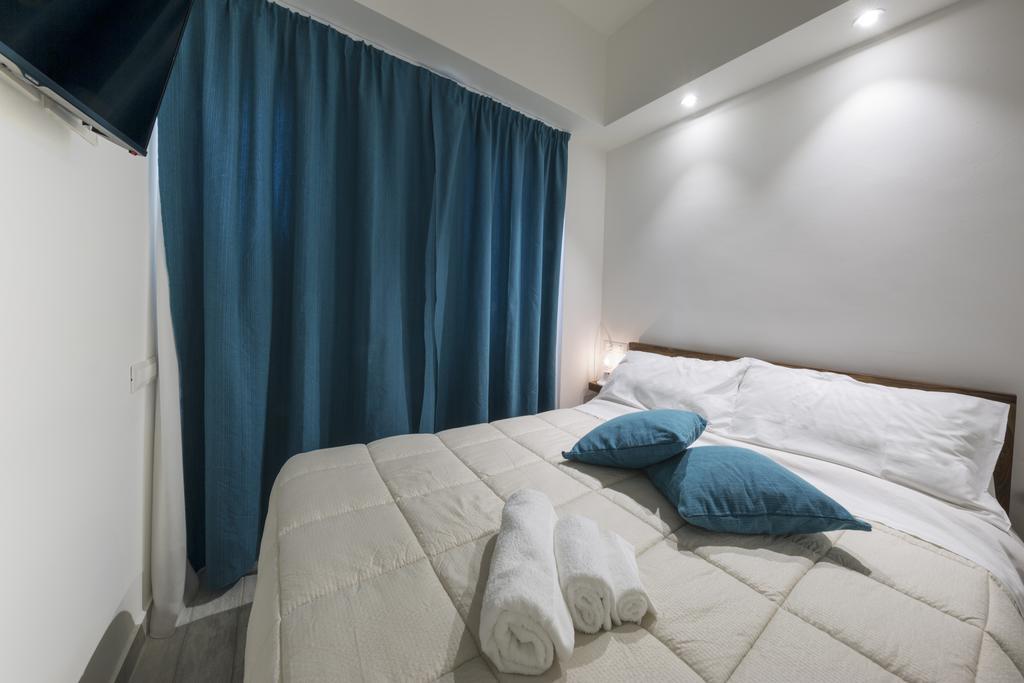 Piazza Martiri Rooms Cagliari Habitación foto